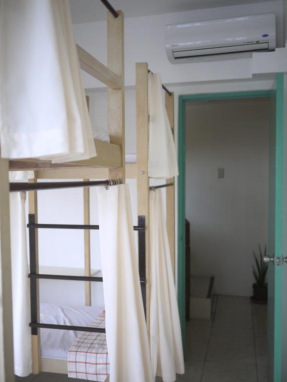 1 River Central Hostel San Pedro Makati Værelse billede